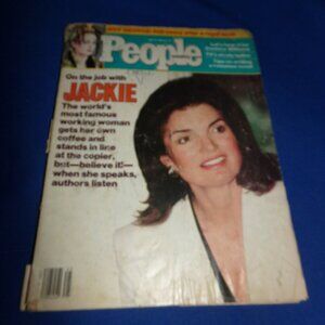 Vintage People Weekly Magazine - June 18, 1984 - Jackie O, Boy George, Lennon